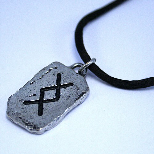 Fertility Rune Pendant